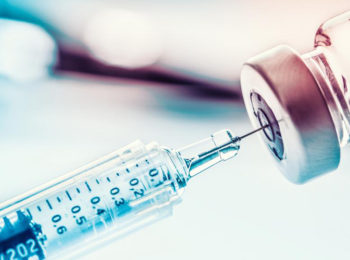 I vaccini di Pfizer/BioNTech e Moderna: quali sono i dubbi ancora aperti?